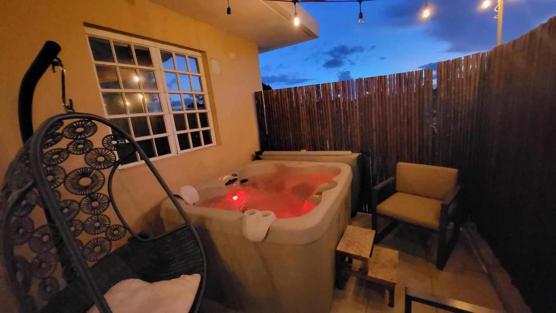 Apartmán Private Jacuzzi Oasis With Mountain Views And Free Parking Ponce 0*,