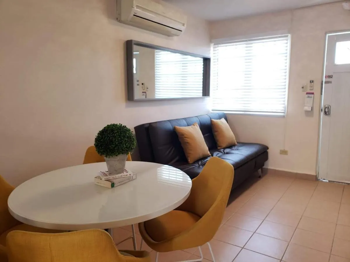 Private Jacuzzi Oasis With Mountain Views And Free Parking Daire Ponce