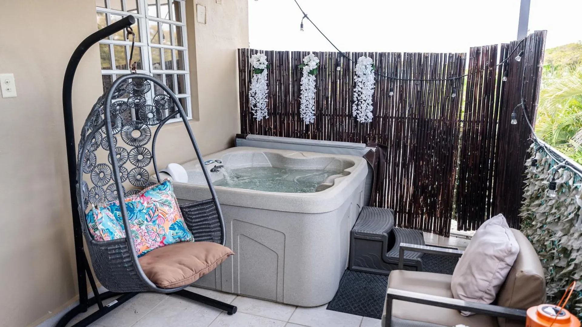 Private Jacuzzi Oasis With Mountain Views And Free Parking Daire Ponce Porto Riko