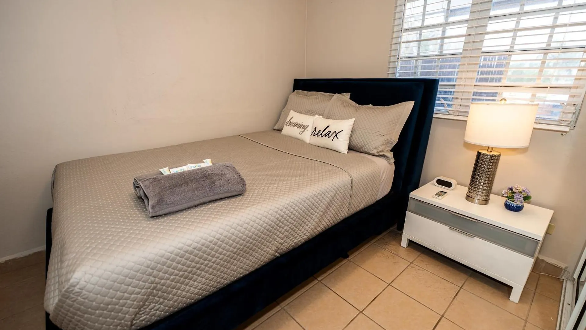 Private Jacuzzi Oasis With Mountain Views And Free Parking Daire Ponce